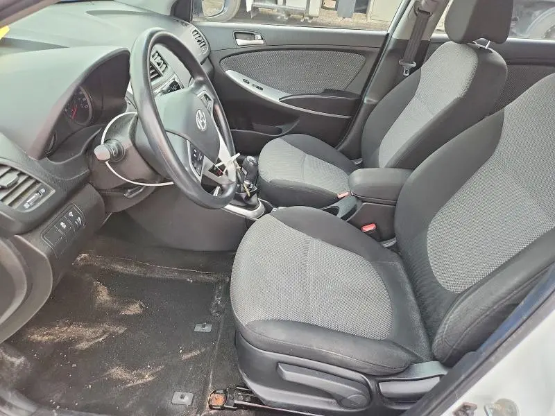 2014 HYUNDAI ACCENT GLS  