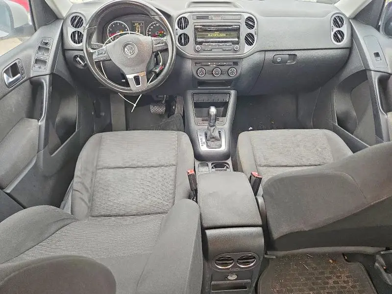 2013 VOLKSWAGEN TIGUAN S  