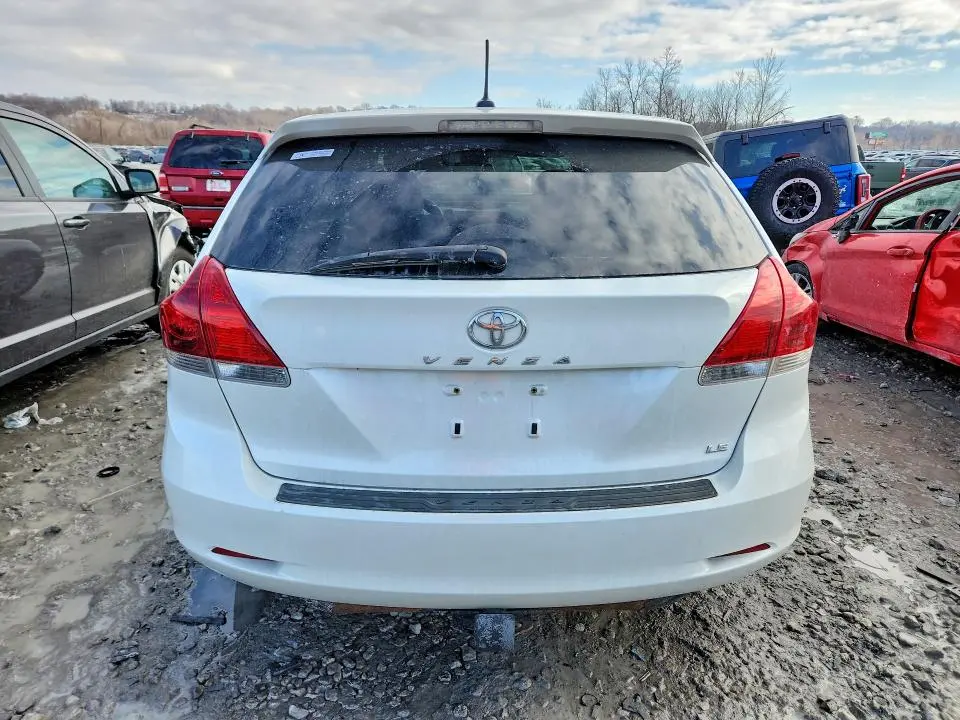 2013 TOYOTA VENZA LE  
