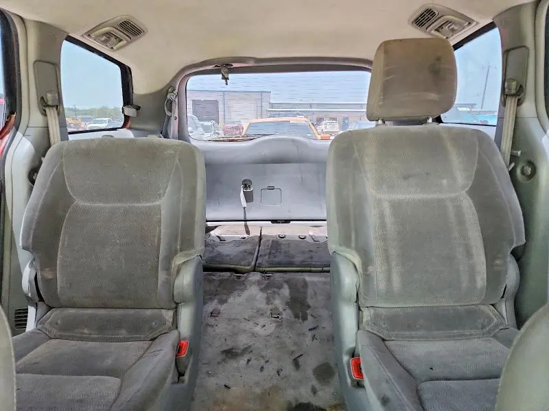 2010 TOYOTA SIENNA CE 8-PASSENGER  