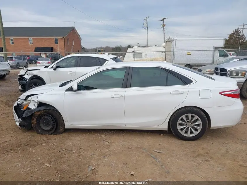 2017 TOYOTA CAMRY LE