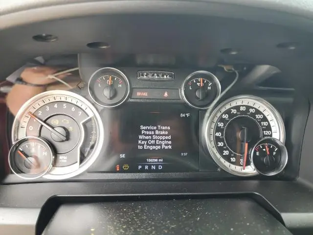 2016 RAM 1500 SLT  