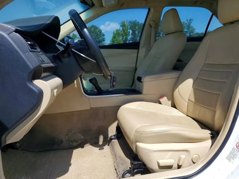 2015 TOYOTA CAMRY XLE  