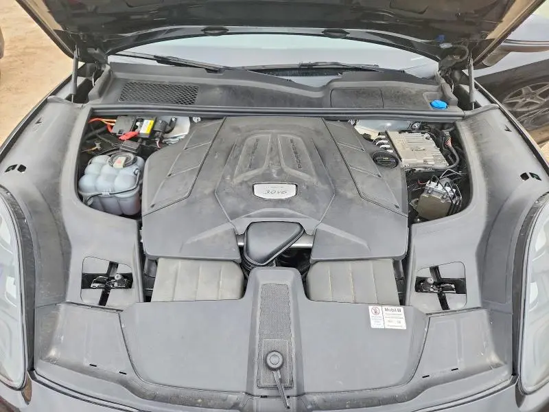 2019 PORSCHE CAYENNE   