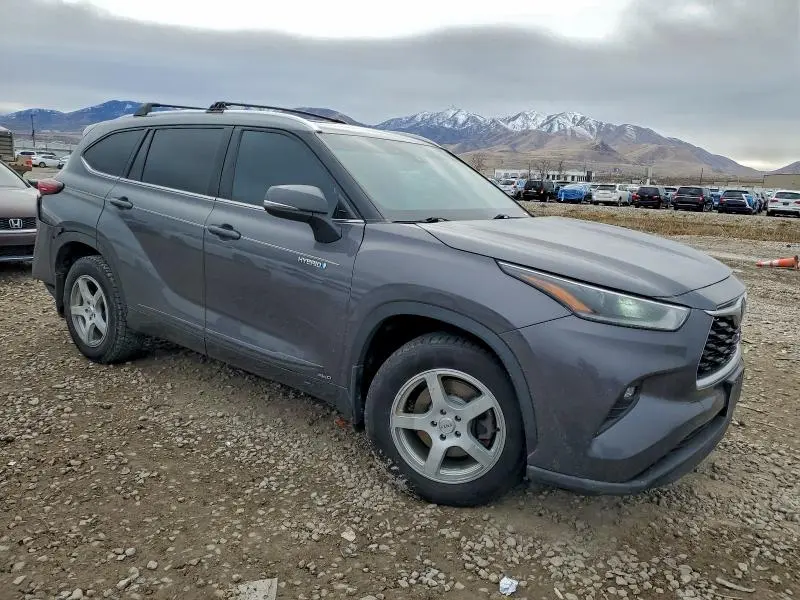 2021 TOYOTA HIGHLANDER HYBRID XLE  