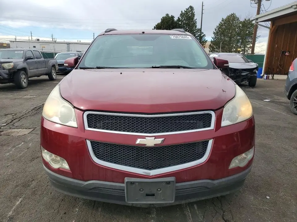2011 CHEVROLET TRAVERSE LT  