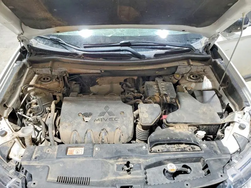 2018 MITSUBISHI OUTLANDER SE  