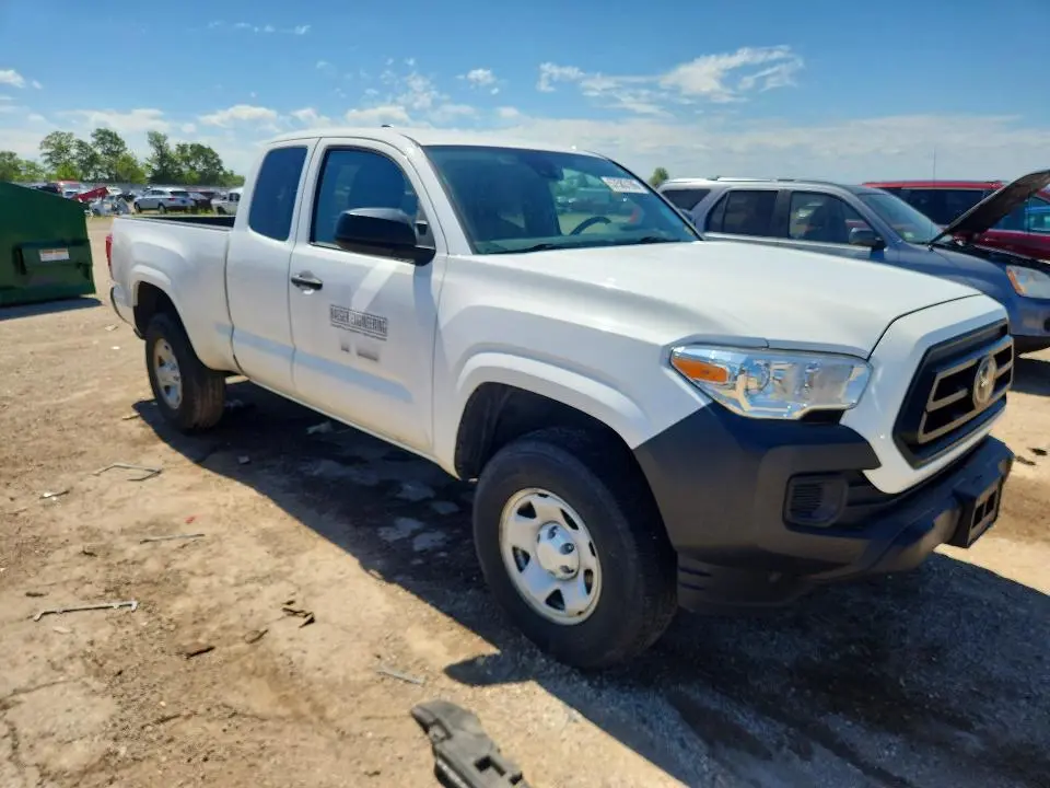 2020 TOYOTA TACOMA SR  