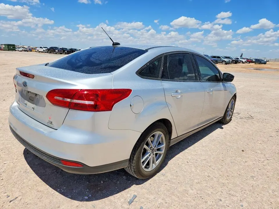 2018 FORD FOCUS SE  