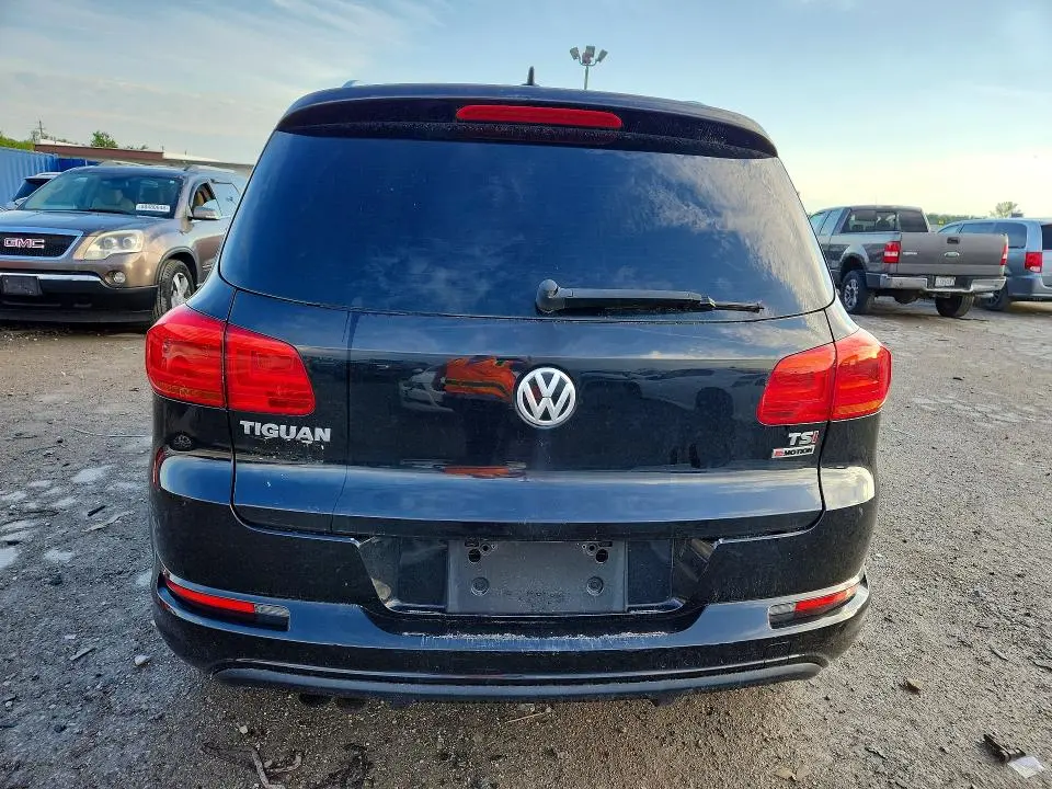 2017 VOLKSWAGEN TIGUAN SPORT  