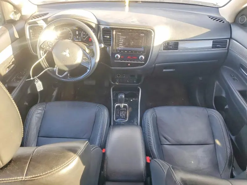2020 MITSUBISHI OUTLANDER   