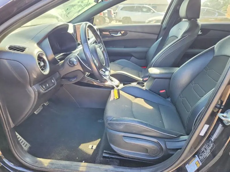 2024 KIA FORTE GT LINE  
