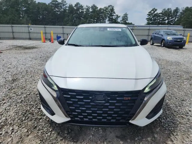 2023 NISSAN ALTIMA SR  