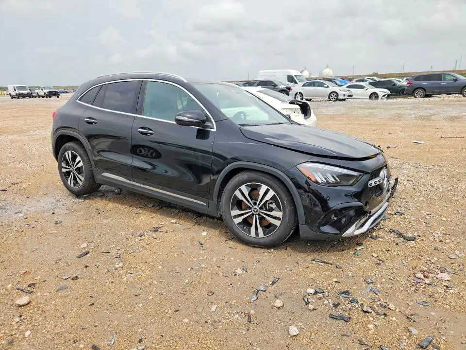 2026 MERCEDES-BENZ GLA 250  
