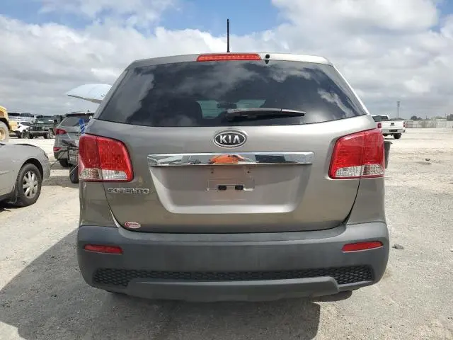 2013 KIA SORENTO LX  