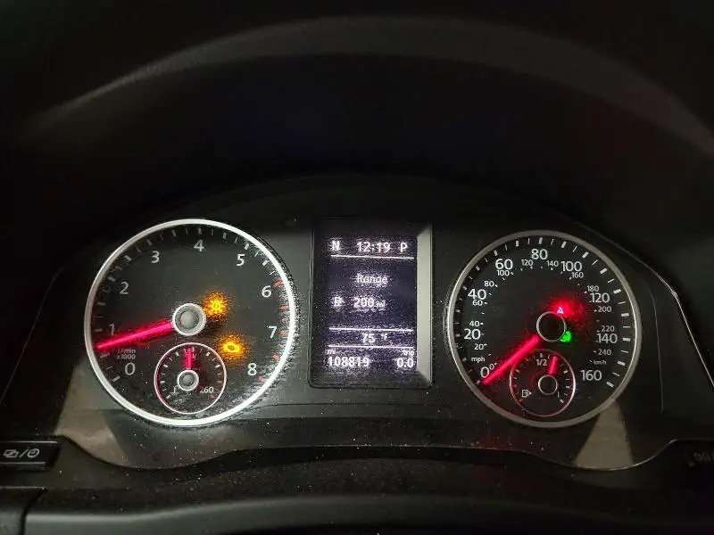 2015 VOLKSWAGEN TIGUAN S  