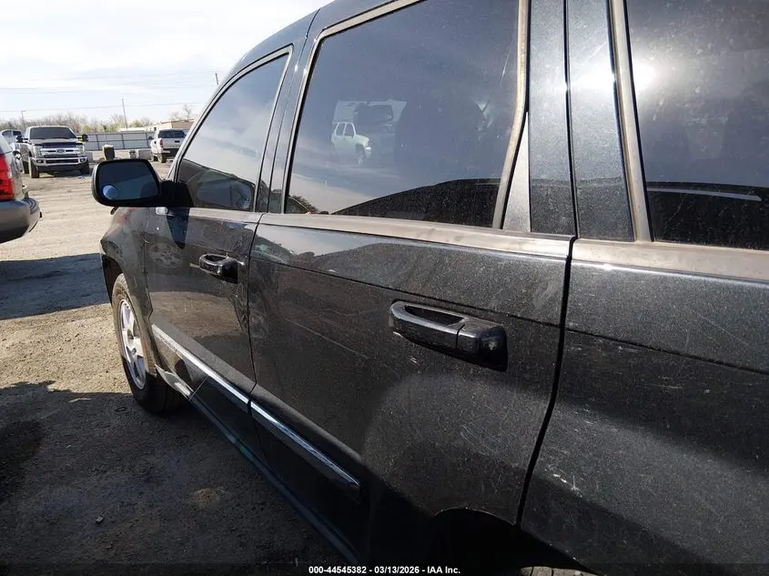 2010 JEEP GRAND CHEROKEE LAREDO