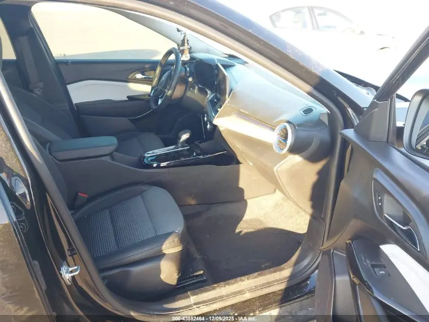 2025 CHEVROLET TRAX FWD LT