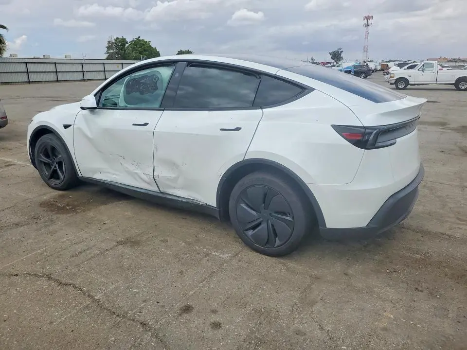2026 TESLA MODEL Y   
