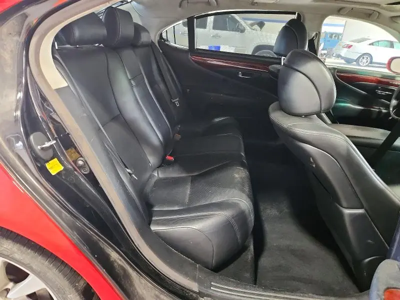2010 LEXUS LS 460L  