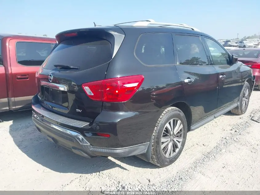 2017 NISSAN PATHFINDER SV