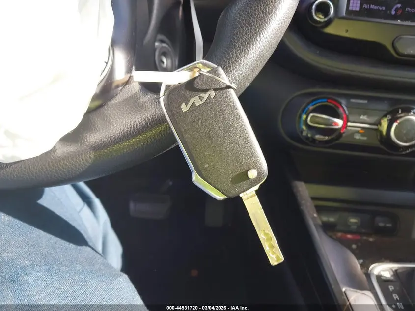 2022 KIA SOUL LX