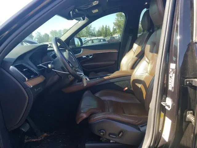 2018 VOLVO XC90 T8  