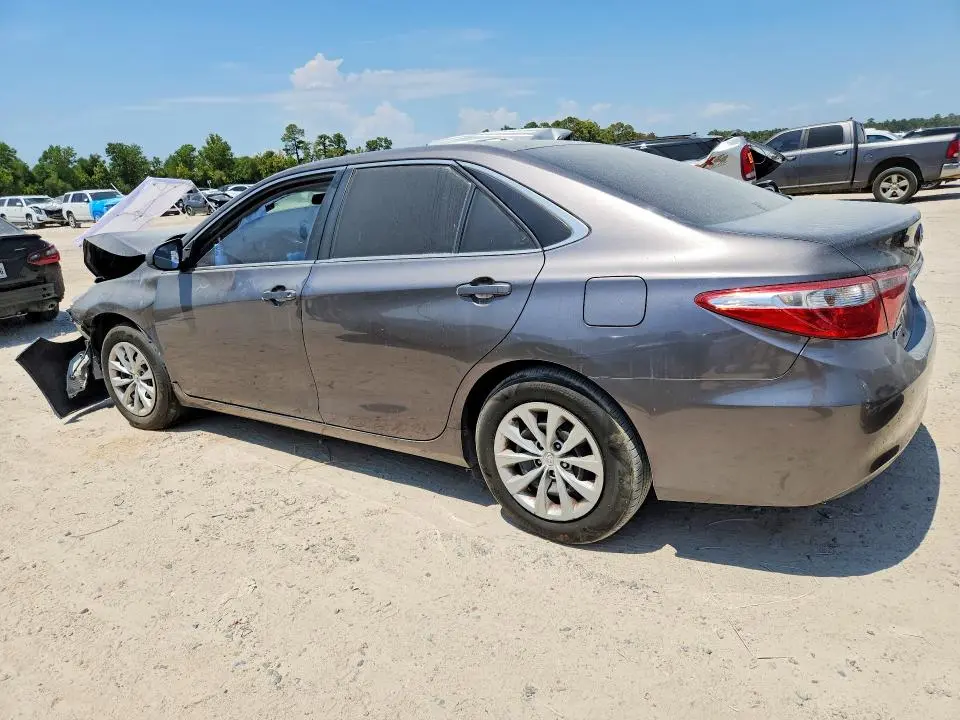 2015 TOYOTA CAMRY LE  
