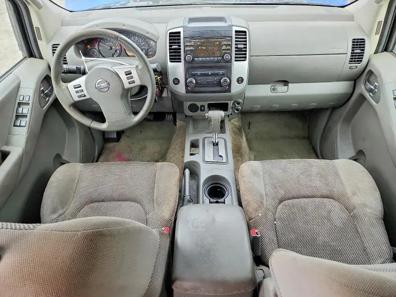 2013 NISSAN FRONTIER S  