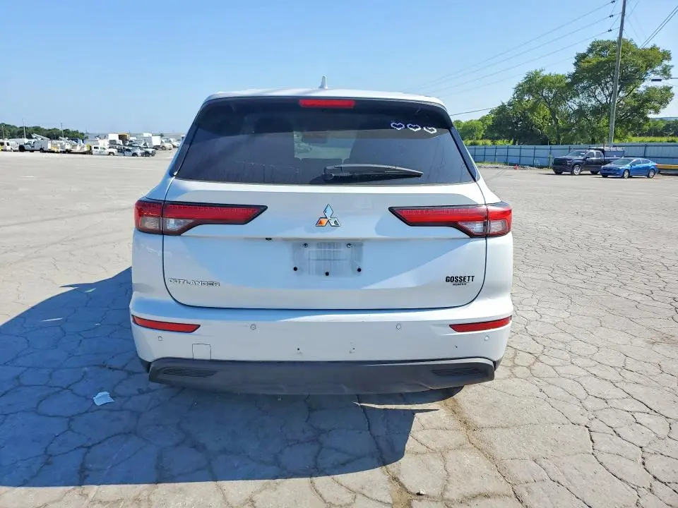 2022 MITSUBISHI OUTLANDER ES  