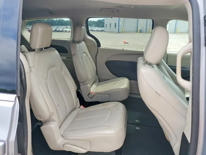 2021 CHRYSLER VOYAGER LXI  