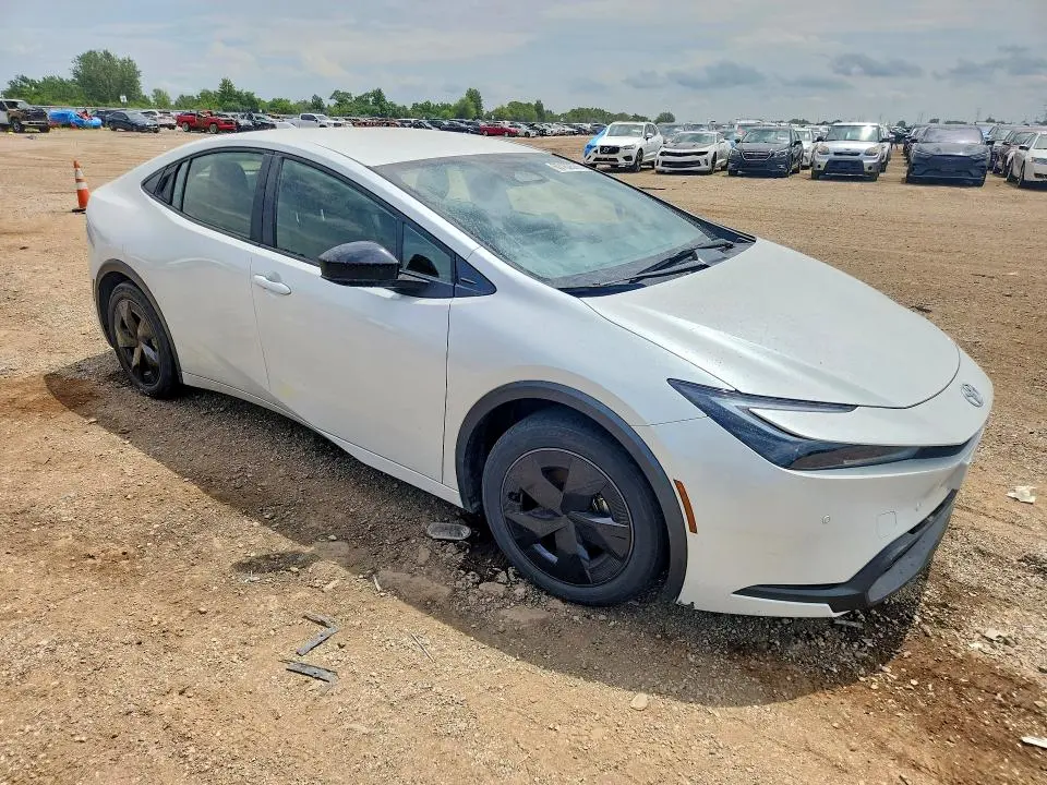 2023 TOYOTA PRIUS LE  