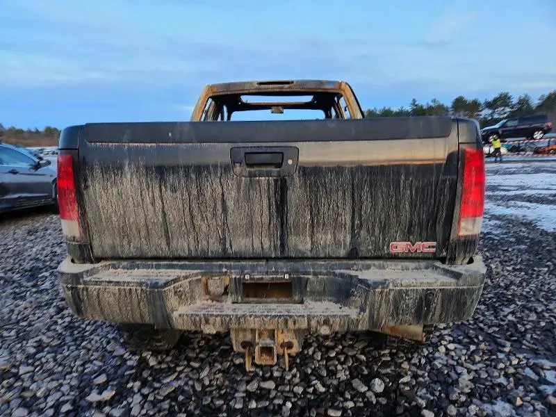 2011 GMC SIERRA K2500 DENALI  