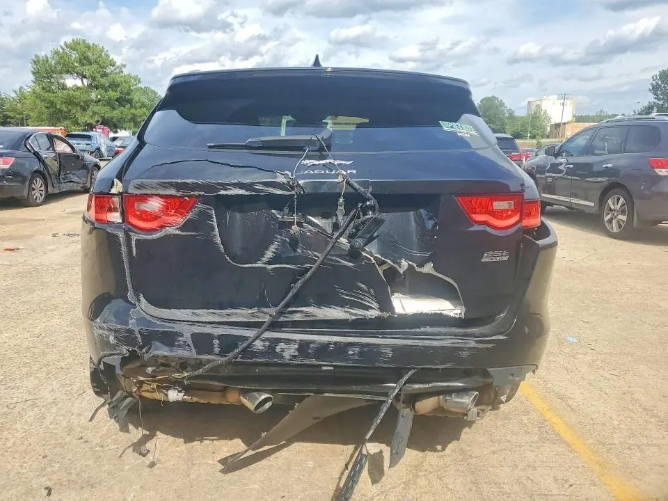 2018 JAGUAR F-PACE PREMIUM  