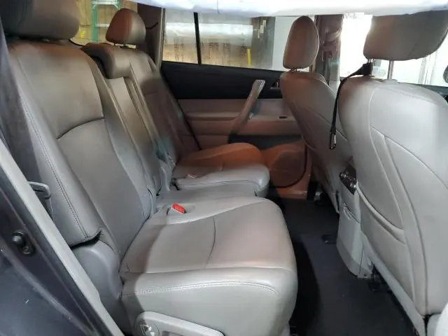 2012 TOYOTA HIGHLANDER BASE  