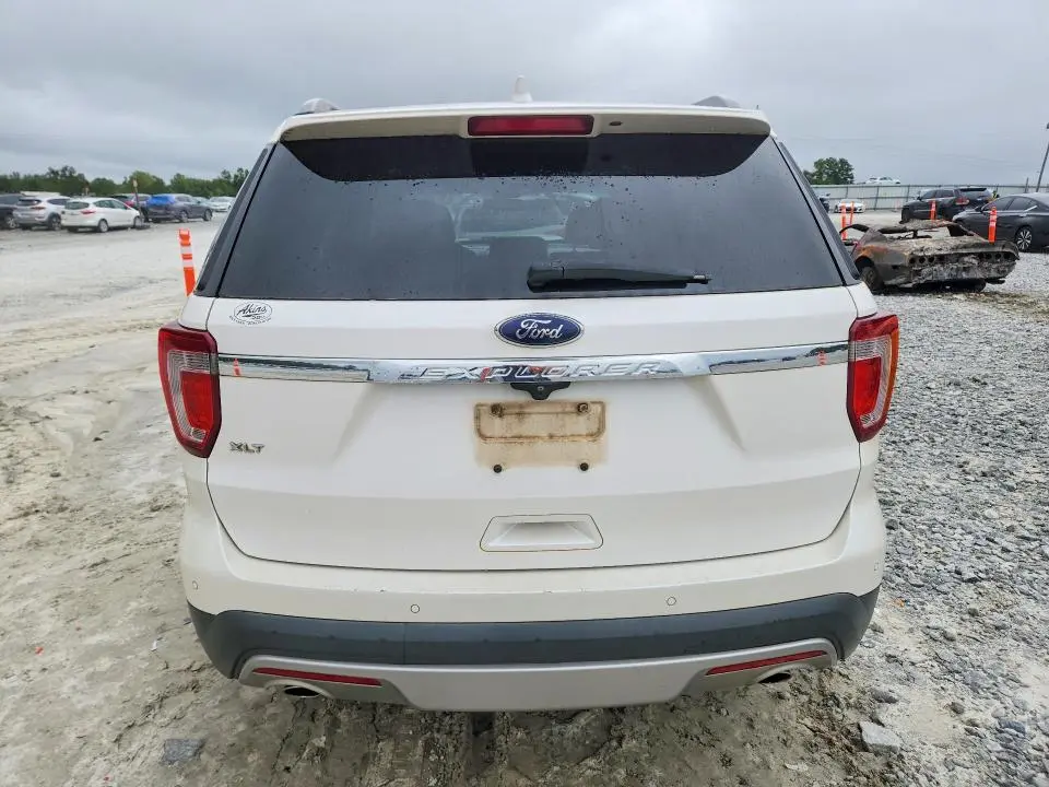 2017 FORD EXPLORER XLT  