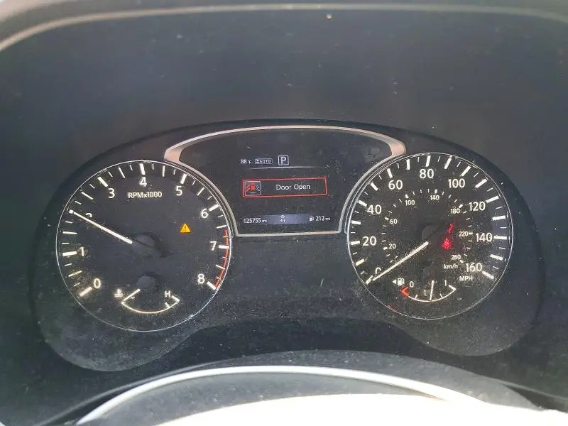 2018 NISSAN PATHFINDER SV  