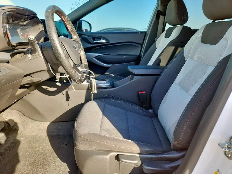 2025 CHEVROLET TRAX 1RS  