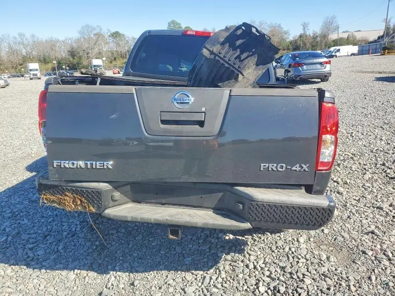 2011 NISSAN FRONTIER S  