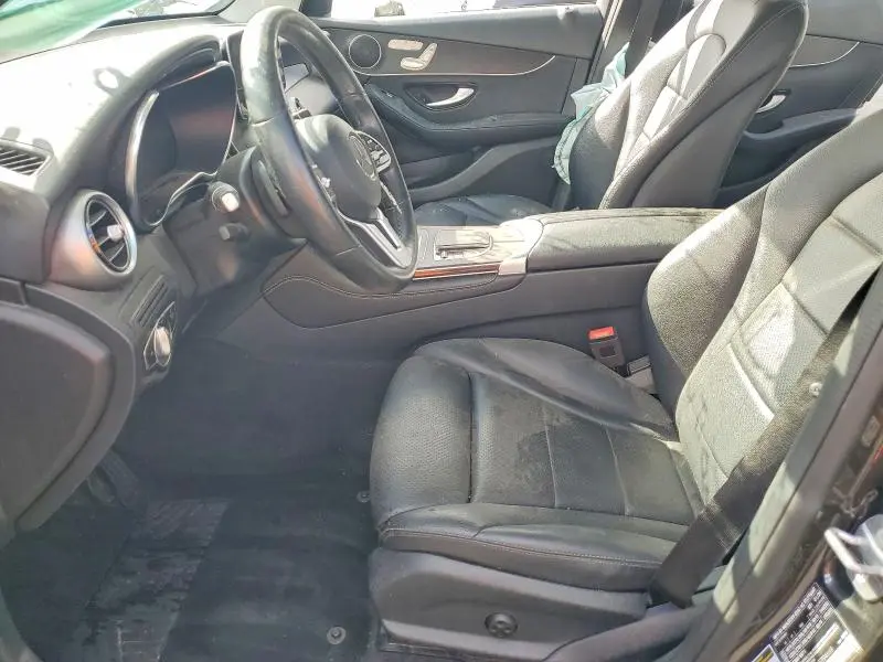 2020 MERCEDES-BENZ GLC 300  