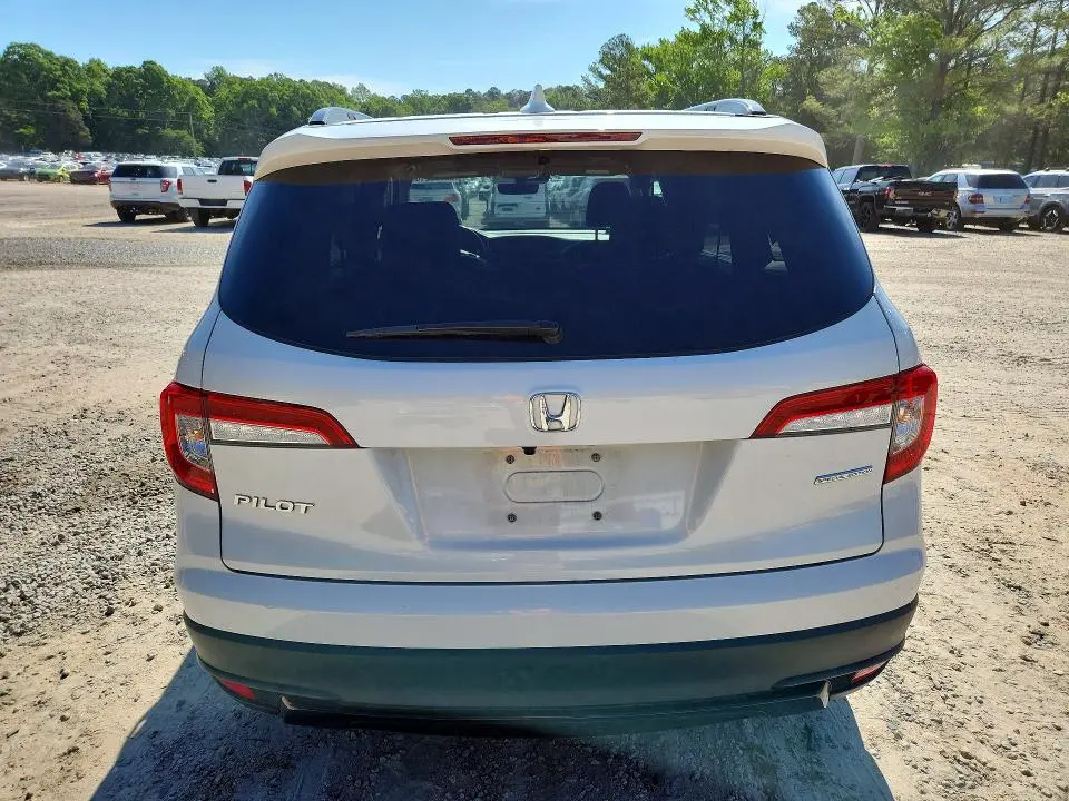 2022 HONDA PILOT SE  
