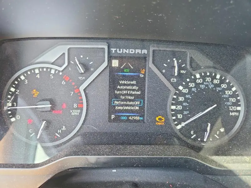 2022 TOYOTA TUNDRA SR5  
