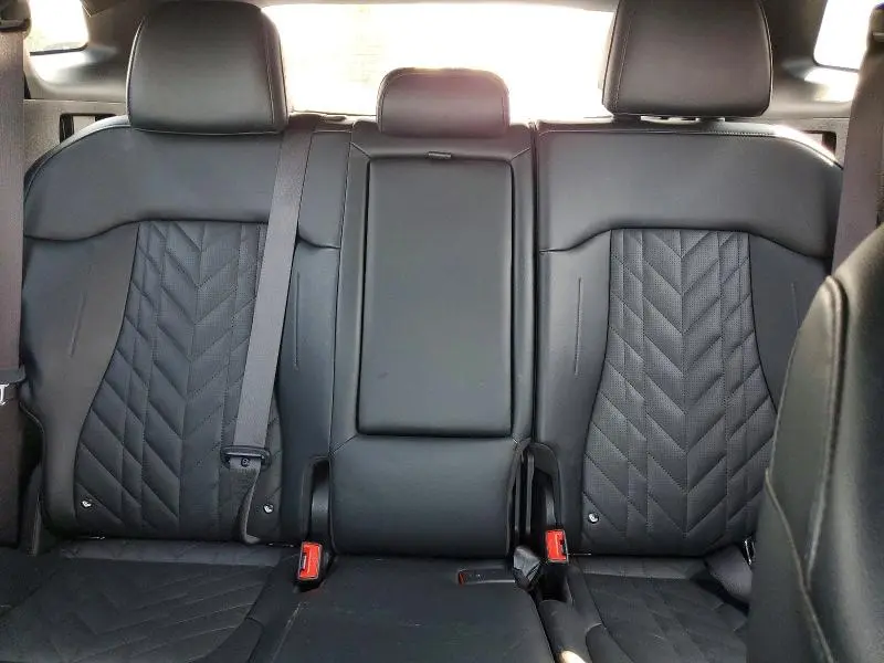 2023 KIA SPORTAGE X LINE  