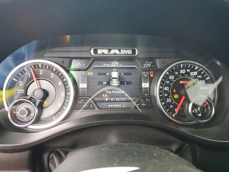 2019 RAM 1500 LARAMIE  