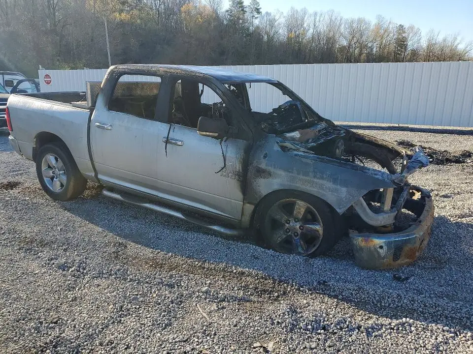 2014 RAM 1500 SLT  