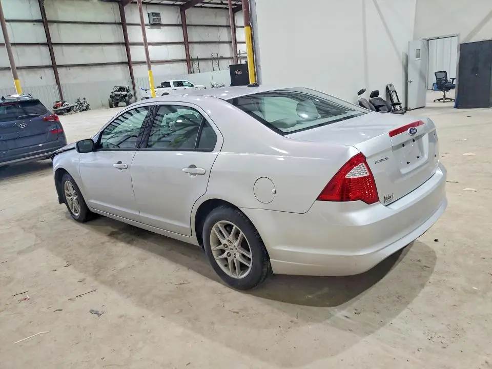 2011 FORD FUSION S  