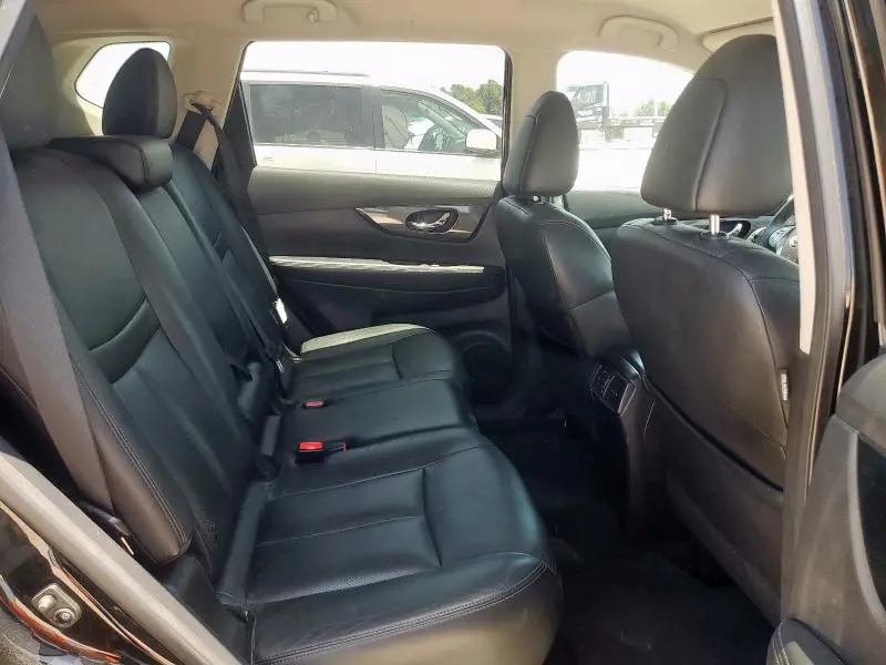 2015 NISSAN ROGUE S  