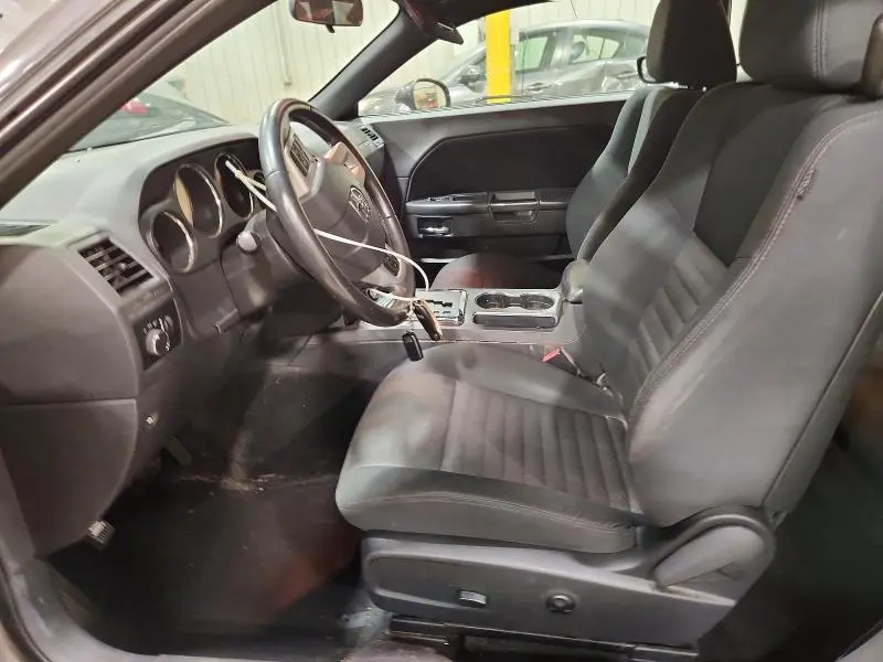 2013 DODGE CHALLENGER SXT  