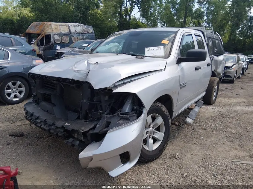 2018 RAM 1500 EXPRESS  4X4 6'4 BOX