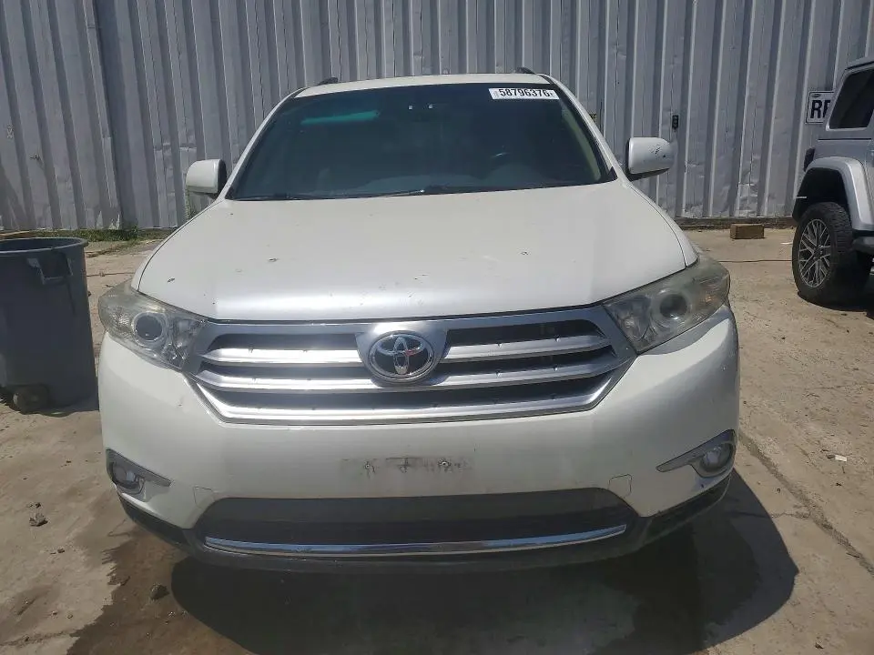 2013 TOYOTA HIGHLANDER LIMITED  